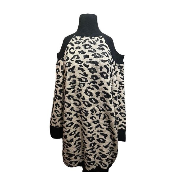 Entro Womens Sweater Dress Tunic Cold Shoulder Animal Print Soft Size M New - Picture 1 of 11